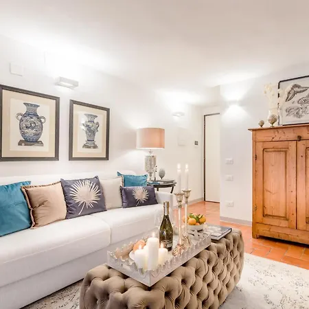 Apartment Casa Colosseum, A Million Dollar's View: The Colosseum. Luxury 1 Bedroom 1 Bathroom
