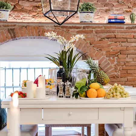 Casa Colosseum, A Million Dollar's View: The Colosseum. Luxury 1 Bedroom 1 Bathroom Apartment